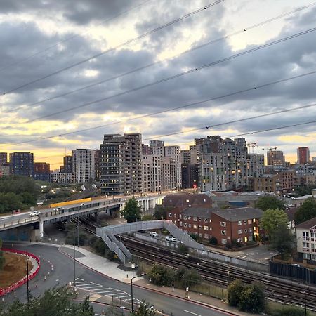 London Excel Cosy Apartment With Balcony & River View Close To O2 Arena, Cable Car, City Hall Eksteriør bilde