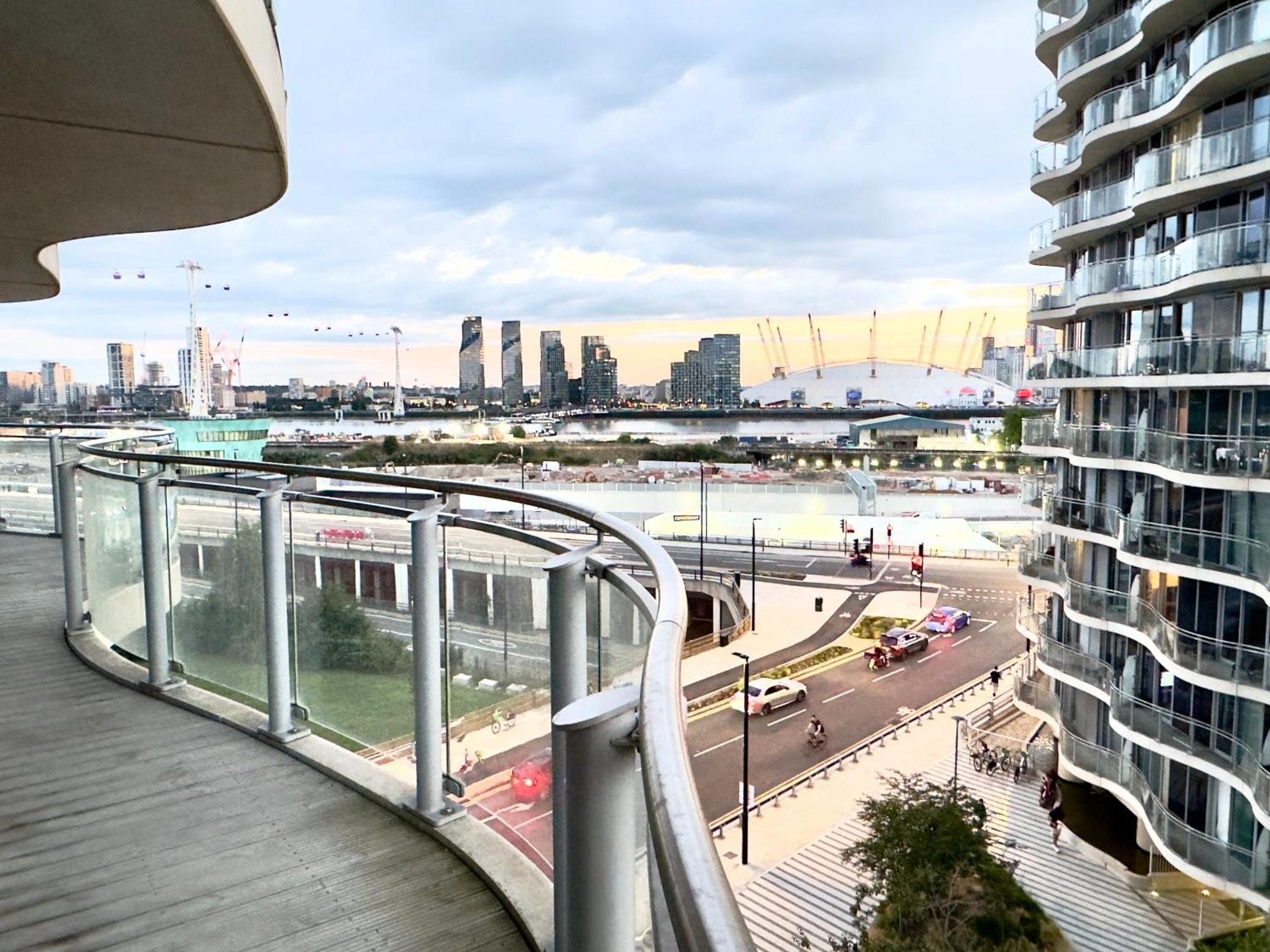 London Excel Cosy Apartment With Balcony & River View Close To O2 Arena, Cable Car, City Hall Eksteriør bilde